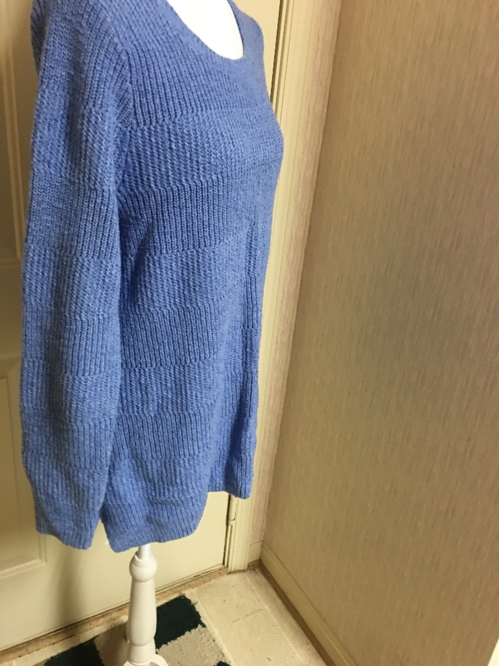 L L Bean blue long sleeve knit sweater/pullover